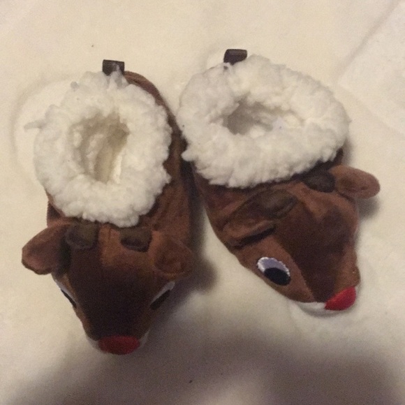 Rudolph the red nose reindeer slippers and hat infant set - Picture 3 of 4